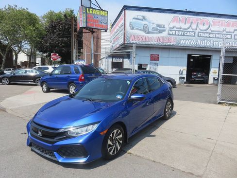 Used 2018 Honda Civic LX image 2