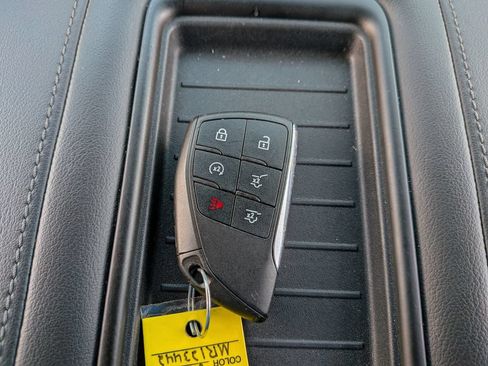 Used 2021 Chevrolet Tahoe LT w/ LT Signature Package AWD/4WD image 38