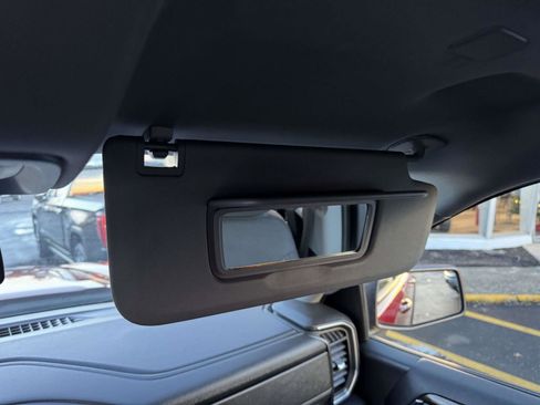 Used 2023 GMC Sierra 1500 Elevation image 38