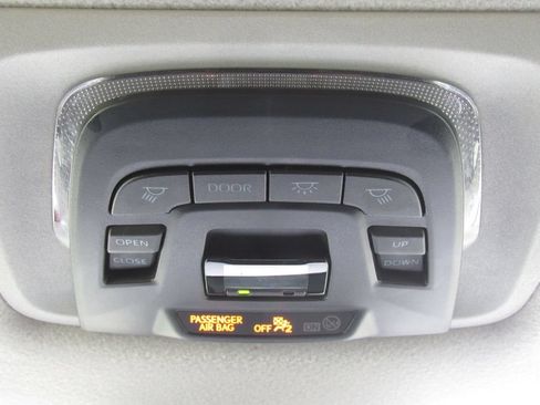 Used 2022 Toyota Corolla Cross LE w/ Moonroof Package AWD/4WD image 24