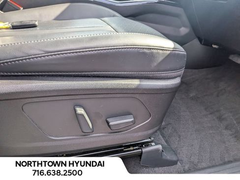 Used 2023 Kia Sorento SX AWD/4WD image 40