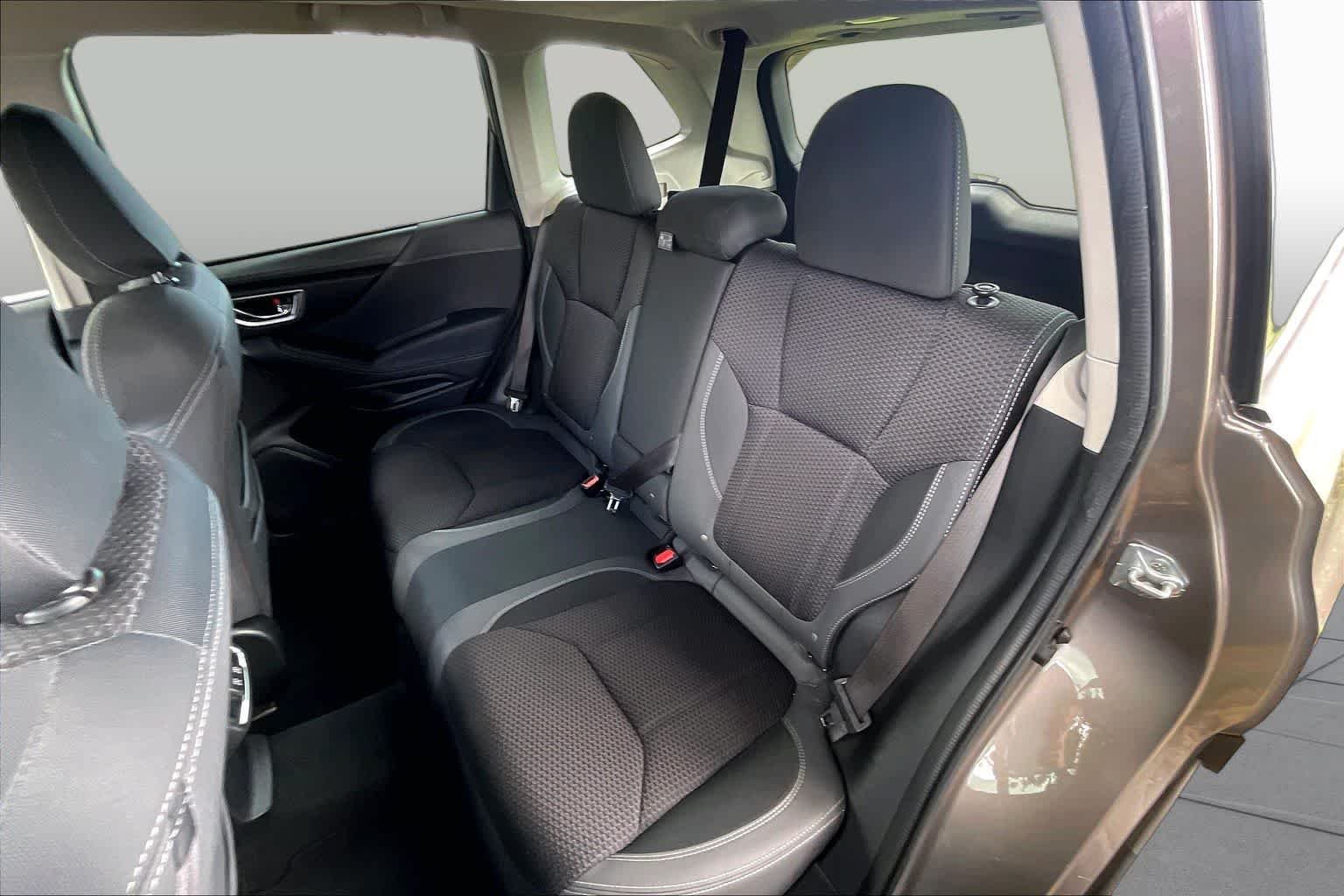 Used 2023 Subaru Forester Premium AWD/4WD image 48