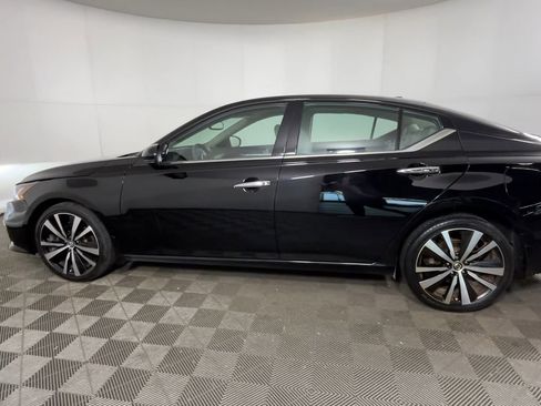 Used 2021 Nissan Altima 2.5 Platinum AWD/4WD image 9
