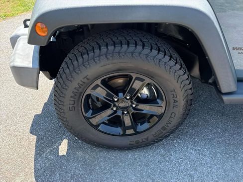 Used 2015 Jeep Wrangler Unlimited Sport w/ Quick Order Package 24S AWD/4WD image 27