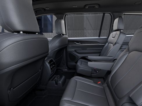 New 2025 Jeep Grand Cherokee L Limited image 23