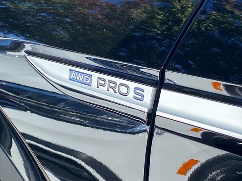 Used 2021 Volkswagen ID.4 Pro S w/ Gradient Package image 5