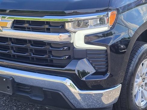 Used 2025 Chevrolet Silverado 1500 LT RWD image 7