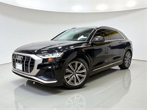 Used 2022 Audi SQ8 Prestige w/ Prestige Package image 3