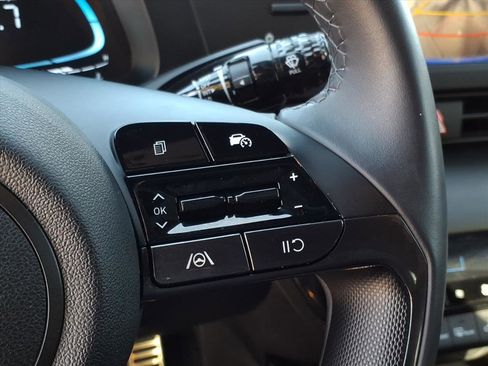 Certified 2025 Hyundai Elantra Sport image 24