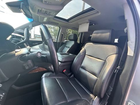 Used 2020 Chevrolet Tahoe Premier AWD/4WD image 16