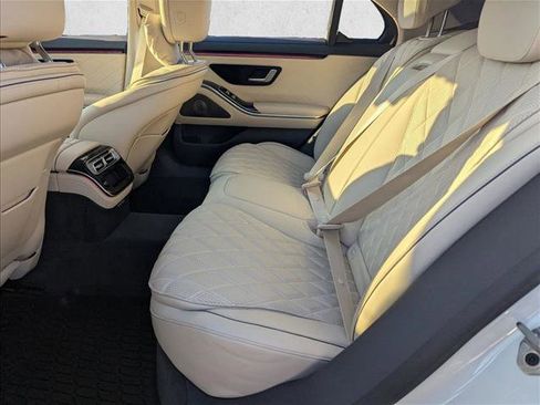 Used 2022 Mercedes-Benz S 580 S 580 image 19