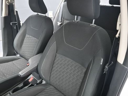 Used 2022 Nissan Kicks S image 12