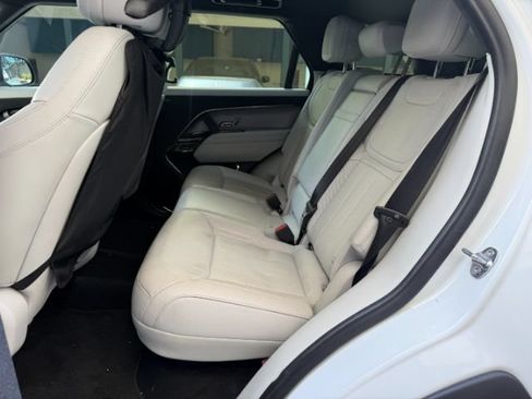 Used 2025 Land Rover Range Rover Sport SE AWD/4WD image 14