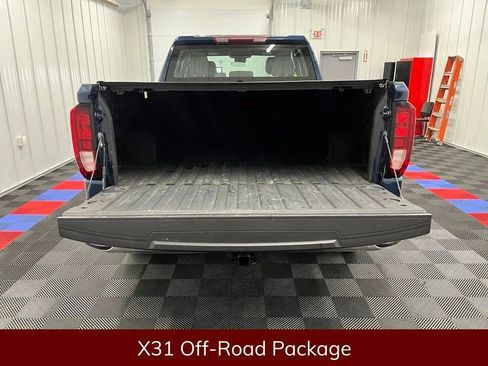 Used 2023 GMC Sierra 1500 Pro w/ X31 Off-Road Package AWD/4WD image 5