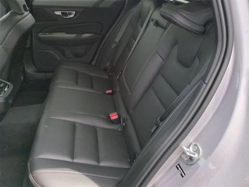 New 2026 Volvo V60 B5 Cross Country Ultra w/ Protection Package Premier image 20