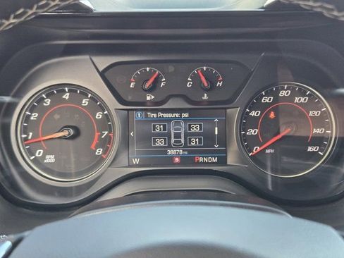Used 2023 Chevrolet Camaro LT RWD image 16