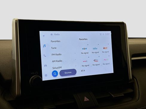 Used 2024 Toyota RAV4 LE image 21