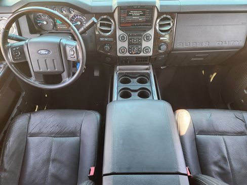 Used 2014 Ford F250 Platinum w/ FX4 Off-Road Package image 25
