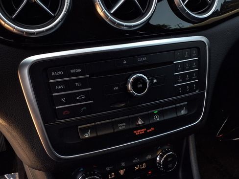 Used 2016 Mercedes-Benz CLA 250 4MATIC image 9
