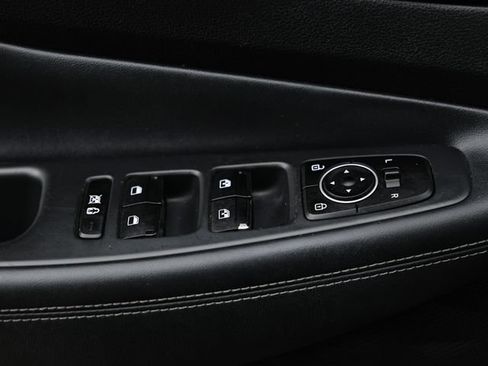 Used 2019 Hyundai Santa Fe Limited FWD image 16