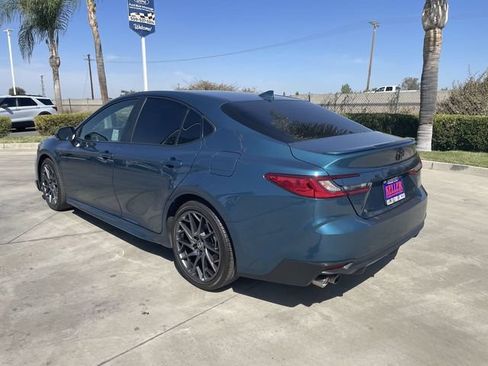 Used 2025 Toyota Camry SE FWD image 6