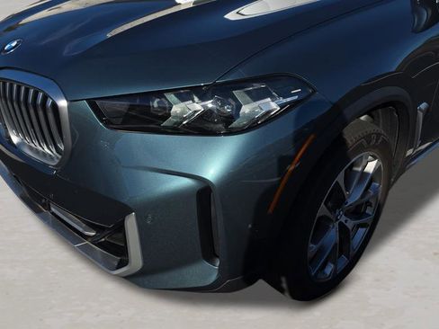 Used 2024 BMW X5 xDrive40i w/ Parking Assistance Package image 18