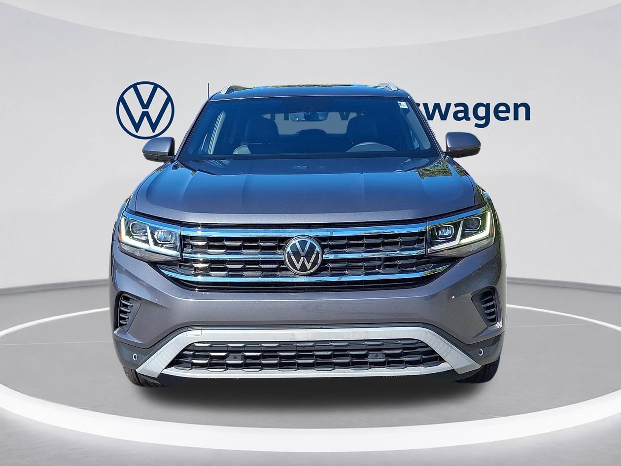 Certified 2022 Volkswagen Atlas Cross Sport SE AWD/4WD image 2
