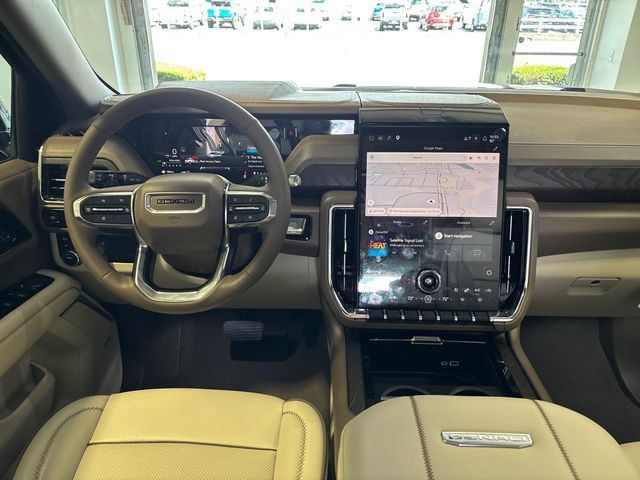 Used 2026 GMC Yukon Denali AWD/4WD image 16