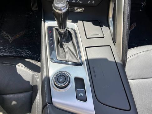 Used 2017 Chevrolet Corvette Stingray Coupe RWD image 19