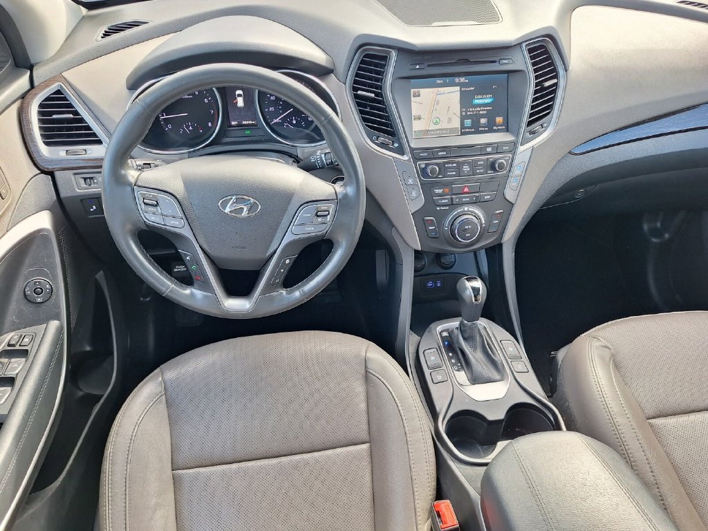 Used 2017 Hyundai Santa Fe Sport w/ 2.4L Tech Package 04 FWD image 11