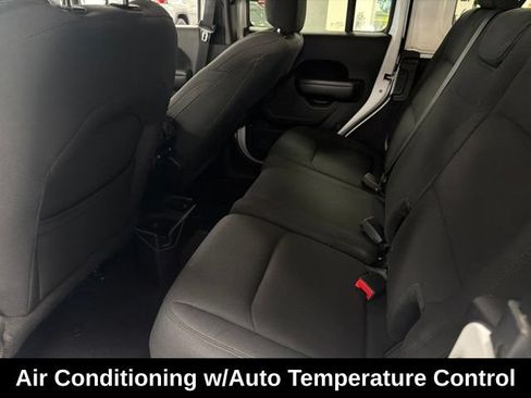 Used 2018 Jeep Wrangler Unlimited Sport S AWD/4WD image 14