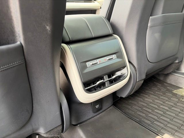 Used 2024 Lincoln Nautilus Reserve w/ Equipment Group 202A AWD/4WD image 39