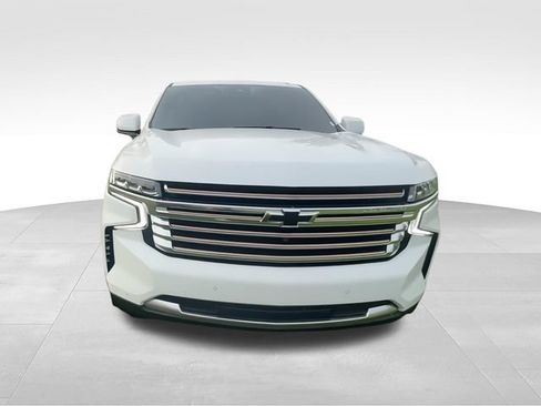 Used 2024 Chevrolet Tahoe High Country w/ Advanced Technology Package AWD/4WD image 3