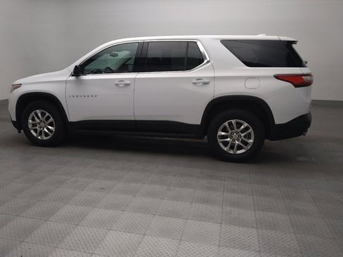 Used 2020 Chevrolet Traverse LS image 3