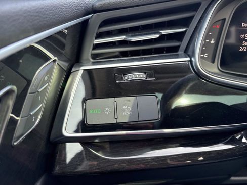 Used 2024 Audi Q7 3.0T Premium Plus image 22