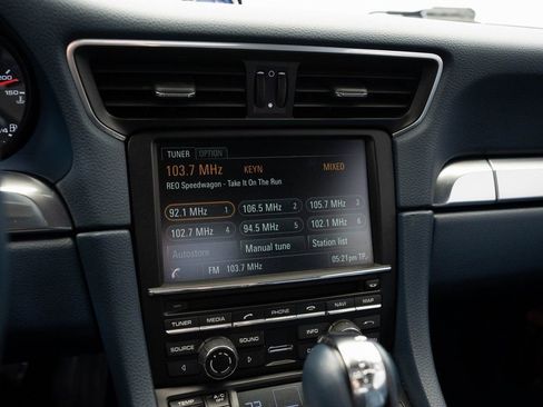 Used 2015 Porsche 911 Carrera image 36