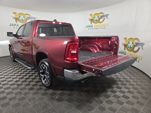 Used 2025 RAM 1500 Laramie AWD/4WD image 32