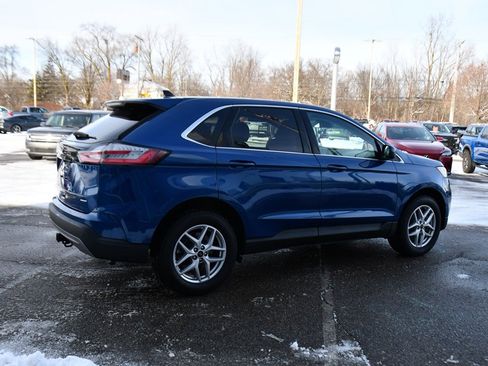 Used 2024 Ford Edge SEL w/ Convenience Package image 7