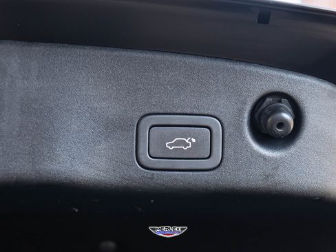Used 2018 Jaguar XJ L Portfolio AWD/4WD image 54