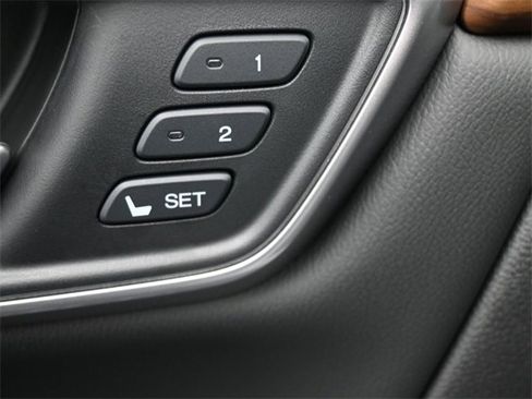 Used 2020 Honda CR-V Touring image 13