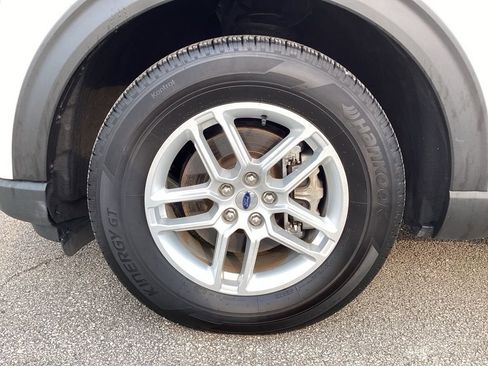 Used 2025 Ford Explorer Active w/ Active Comfort Package image 21