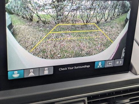 New 2025 Honda Pilot Touring image 12