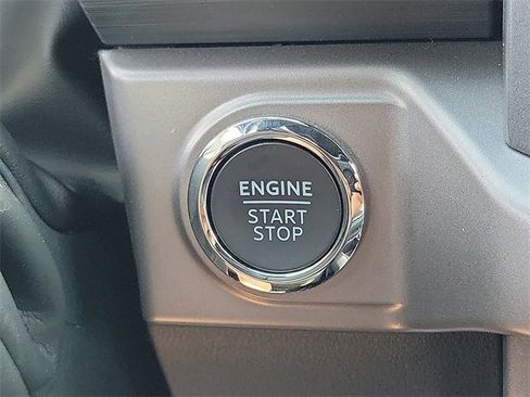 Used 2025 Ford F150 XLT w/ Equipment Group 302A MID image 13
