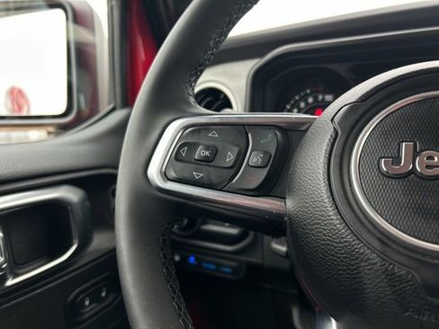 Used 2025 Jeep Wrangler Unlimited Sahara w/ Safety Group image 40