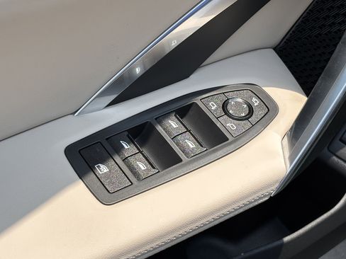 Used 2025 BMW X1 xDrive28i w/ Premium Package image 14