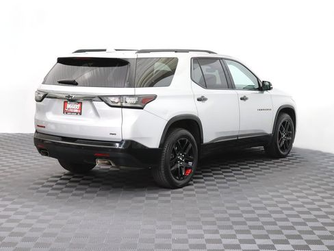 Used 2020 Chevrolet Traverse Premier w/ Redline Edition AWD/4WD image 8