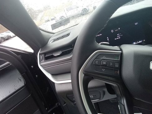 New 2026 Jeep Grand Cherokee Laredo X AWD/4WD image 17