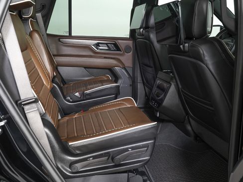 Used 2026 GMC Yukon Denali Ultimate AWD/4WD image 10