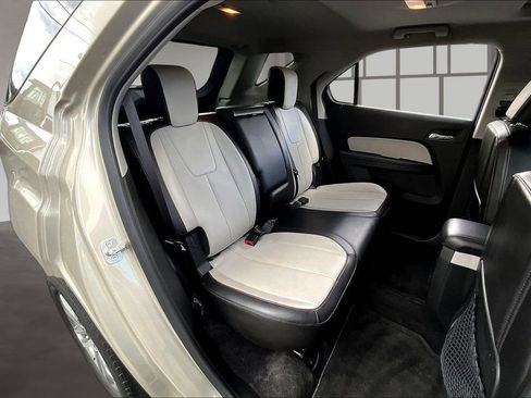Used 2016 Chevrolet Equinox LTZ w/ Enhanced Convenience Package FWD image 27