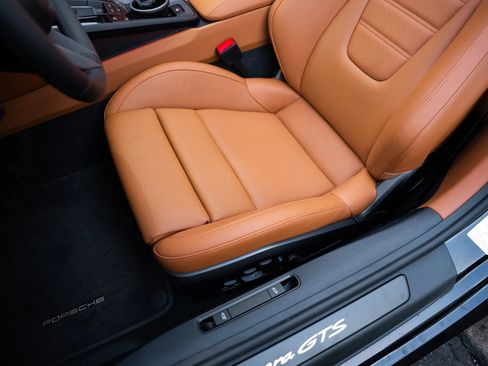 Used 2026 Porsche 911 GTS image 28